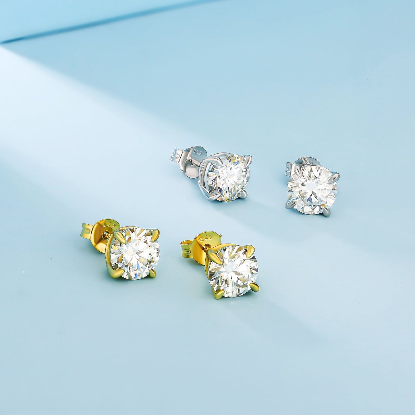 Orecchini da donna e uomo in argento 925 con moissanite 1ct - dettaglio chiusura a vite